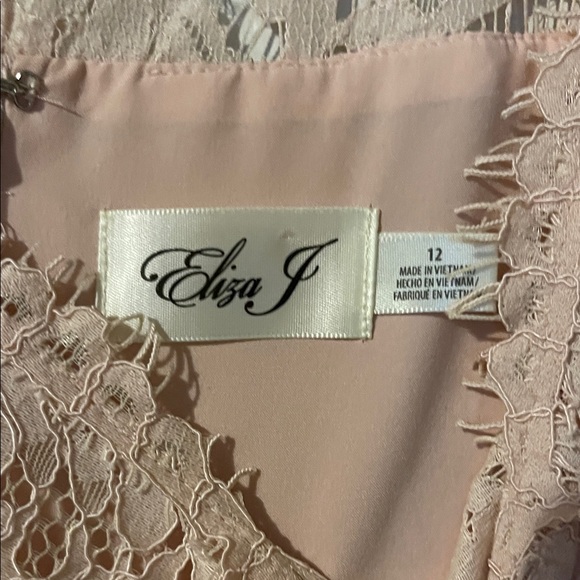 Eliza J Lace Long Sleeve Dress in Cream - Picture 6 of 8